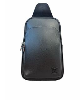 LOUIS VUITTON Сумка на плечо