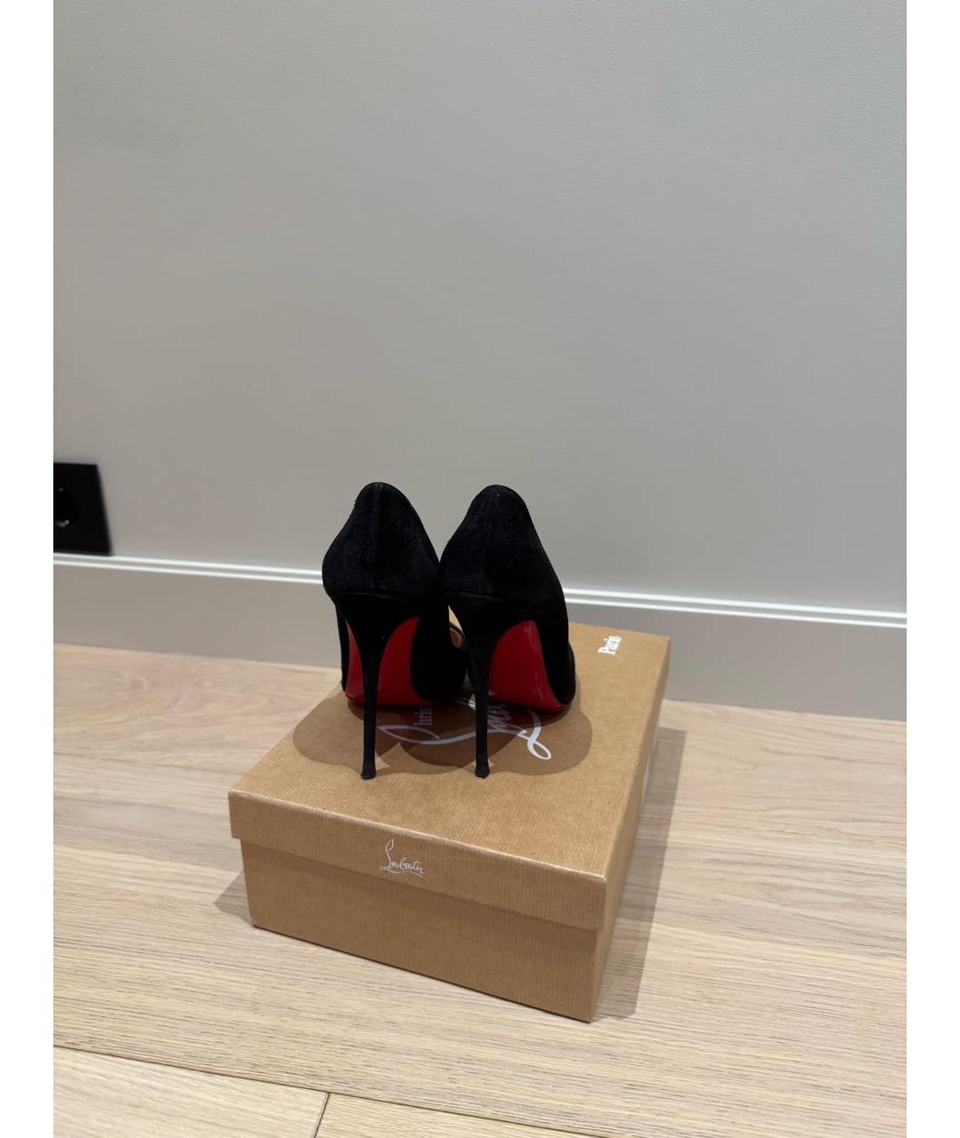 CHRISTIAN LOUBOUTIN Черные замшевые туфли, фото 3