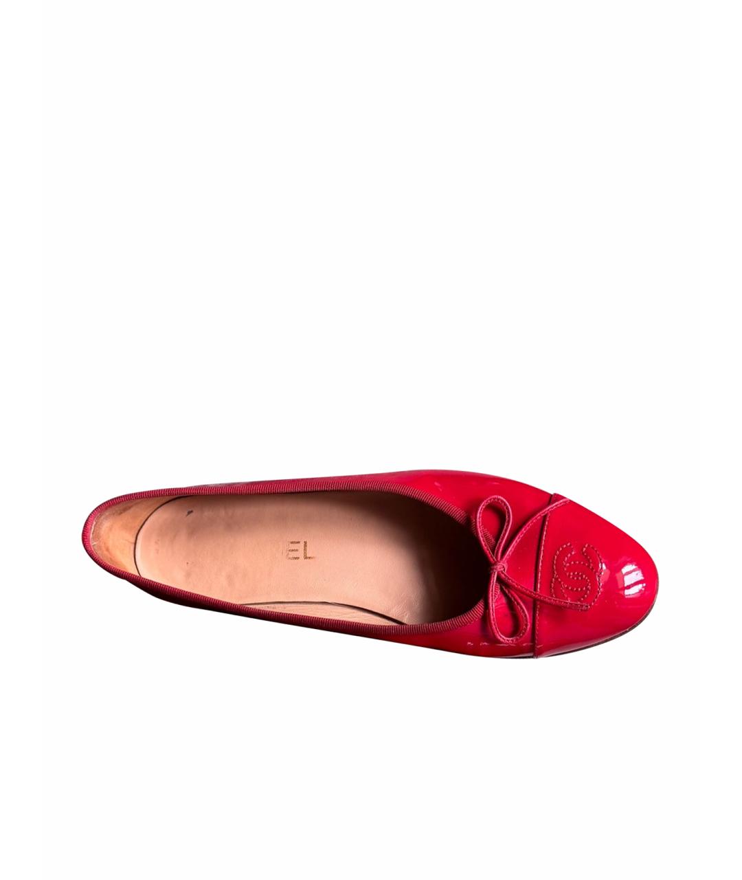 CHANEL Красные балетки из лакированной кожи, фото 8
