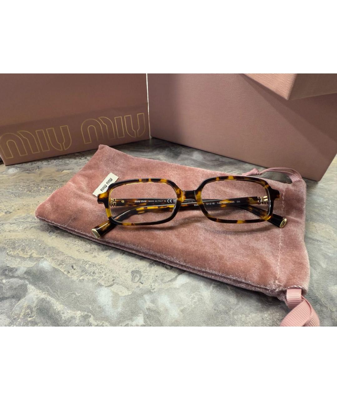 MIU MIU Коричневые пластиковые солнцезащитные очки, фото 4