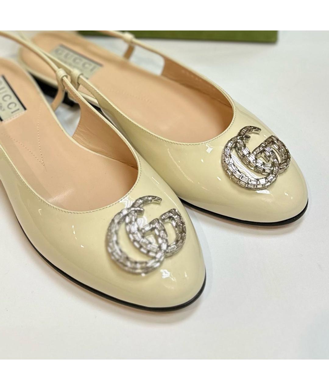 GUCCI Бежевые балетки из лакированной кожи, фото 4