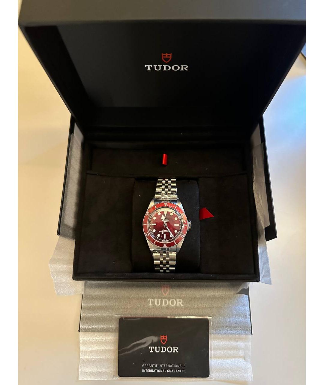 TUDOR Бордовые часы, фото 5