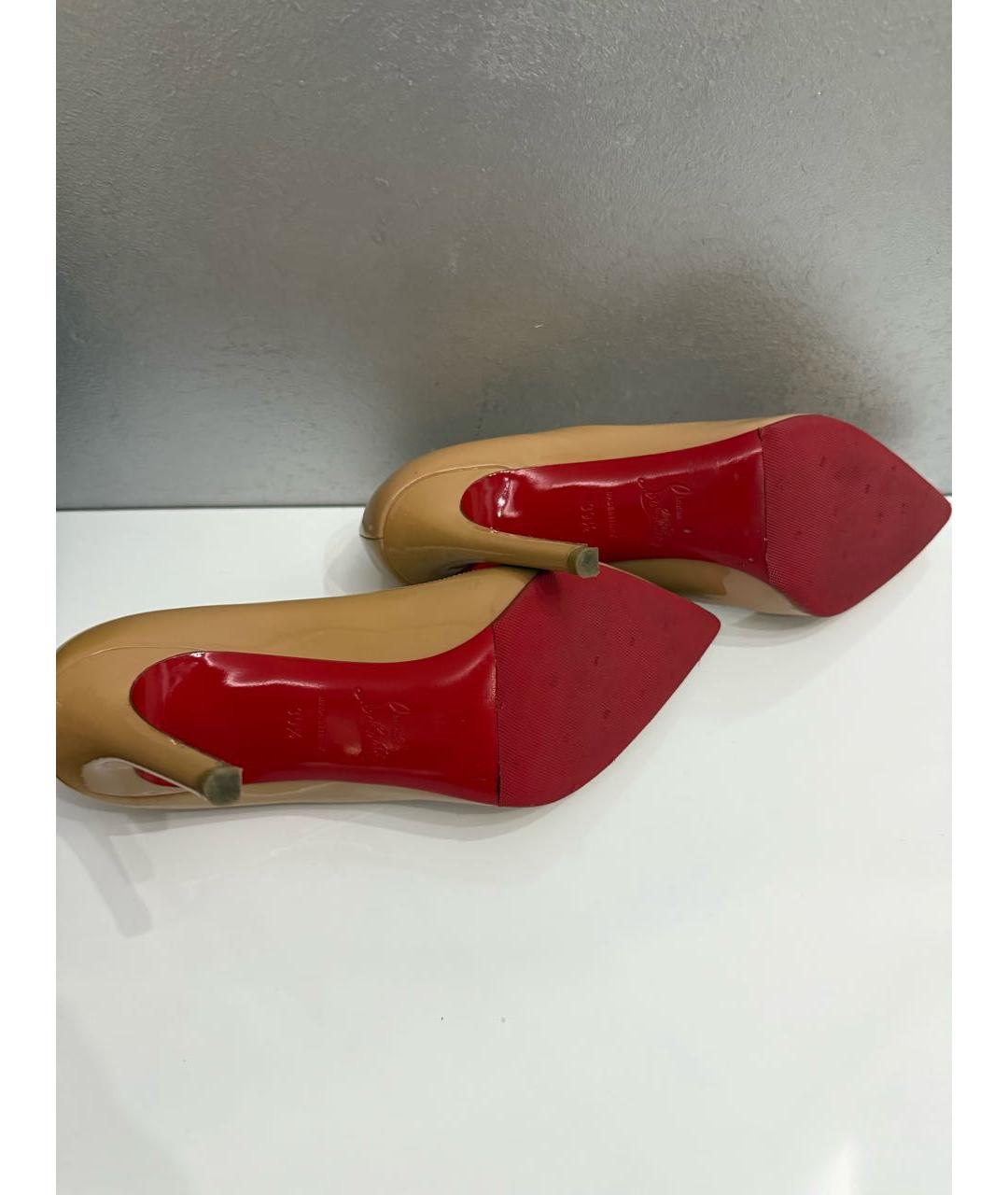 CHRISTIAN LOUBOUTIN Бежевые туфли из лакированной кожи, фото 5