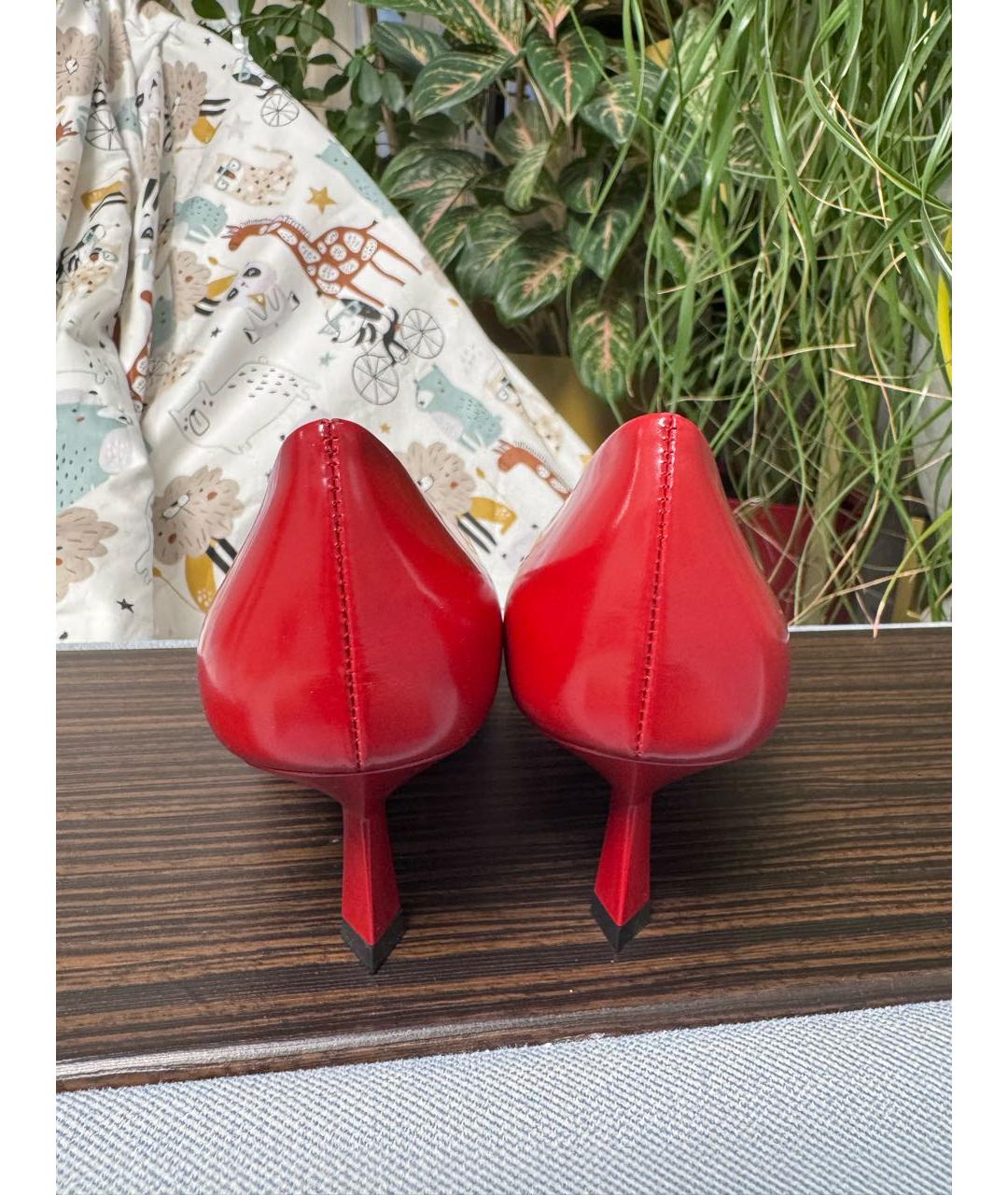 PRADA Красные кожаные лодочки на низком каблуке, фото 4