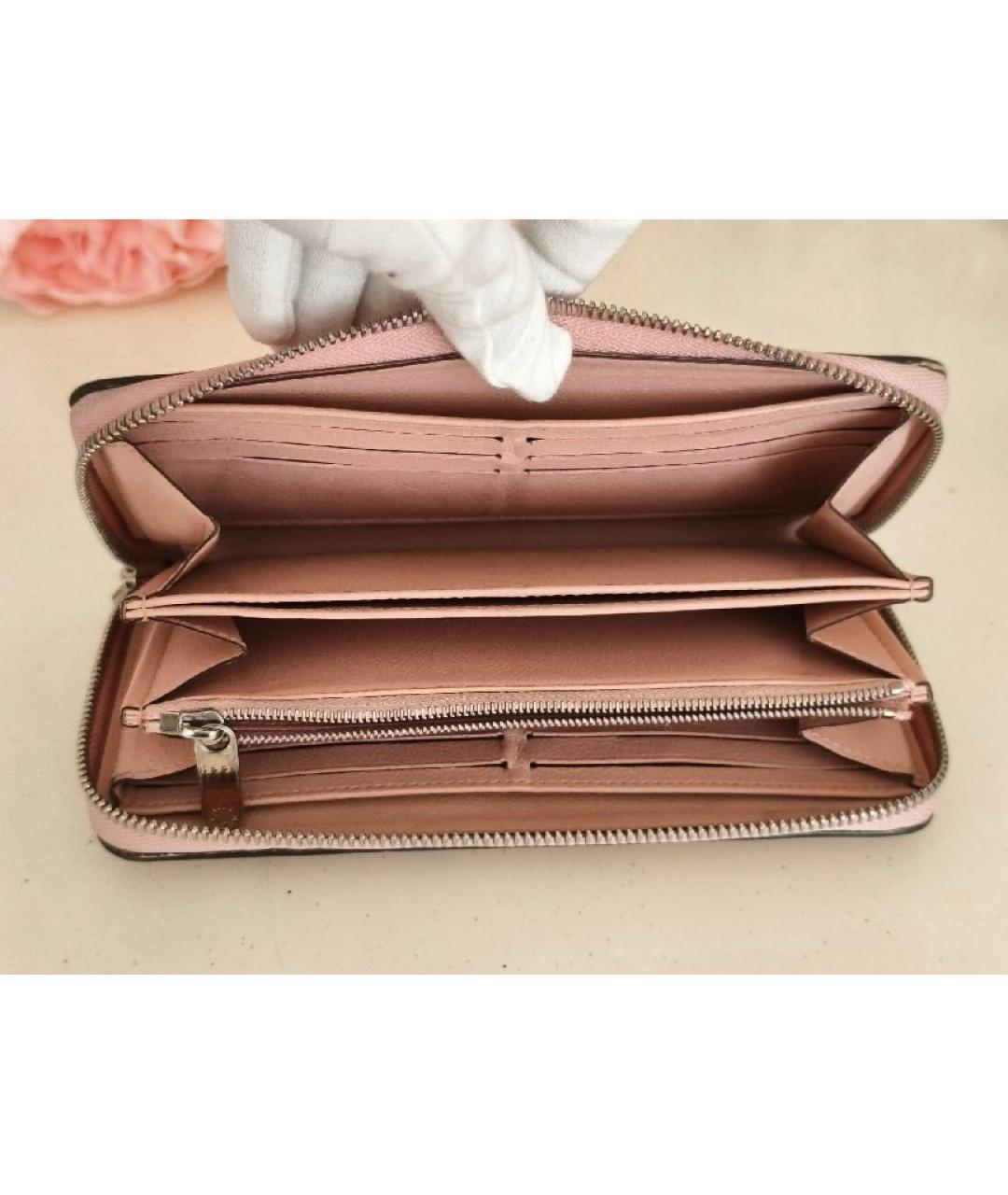 LOUIS VUITTON Розовый кожаный кошелек, фото 6