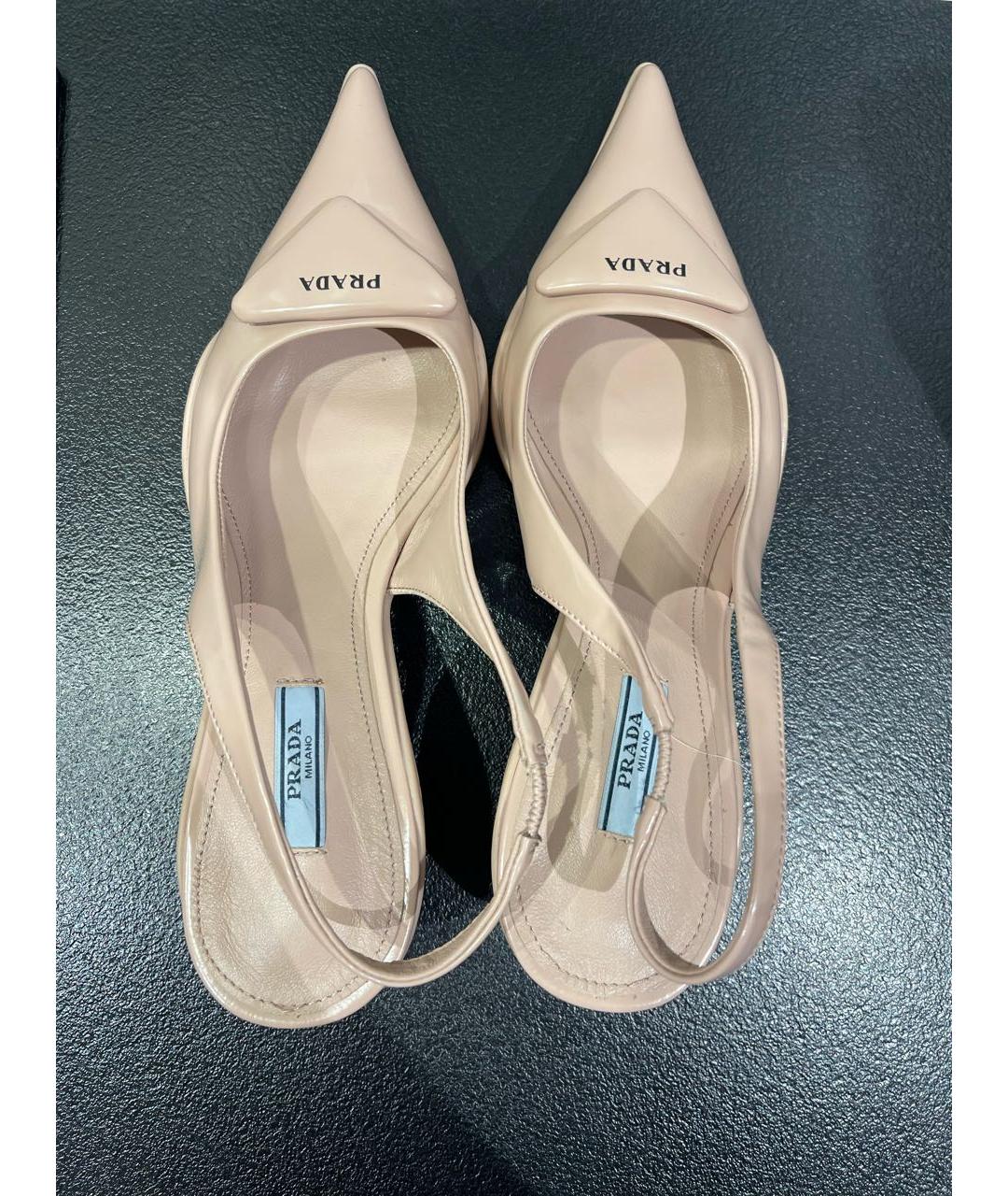 PRADA Бежевые кожаные лодочки на низком каблуке, фото 3