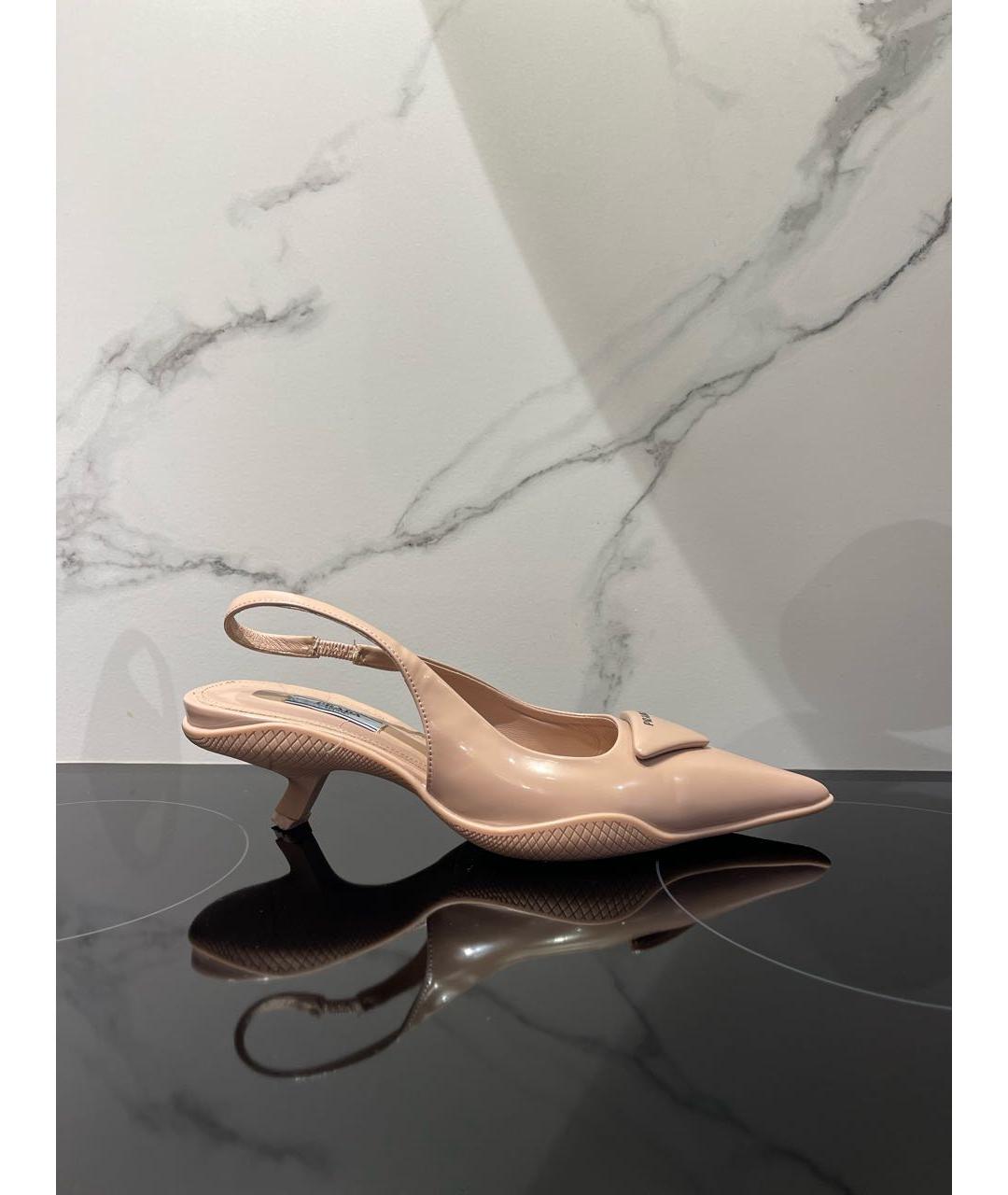 PRADA Бежевые кожаные лодочки на низком каблуке, фото 9
