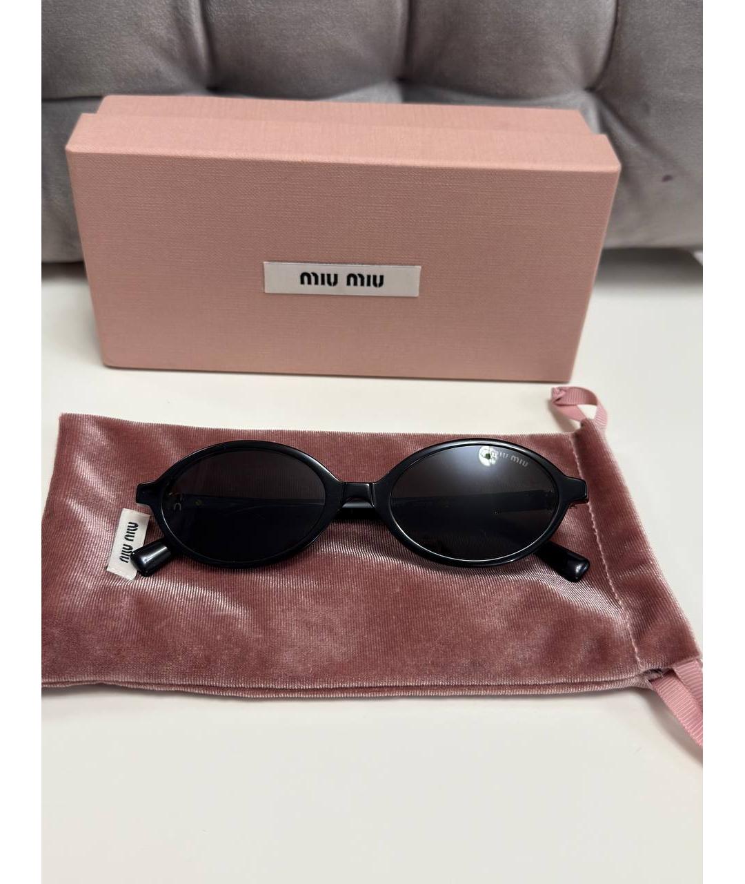 MIU MIU Черные пластиковые солнцезащитные очки, фото 4