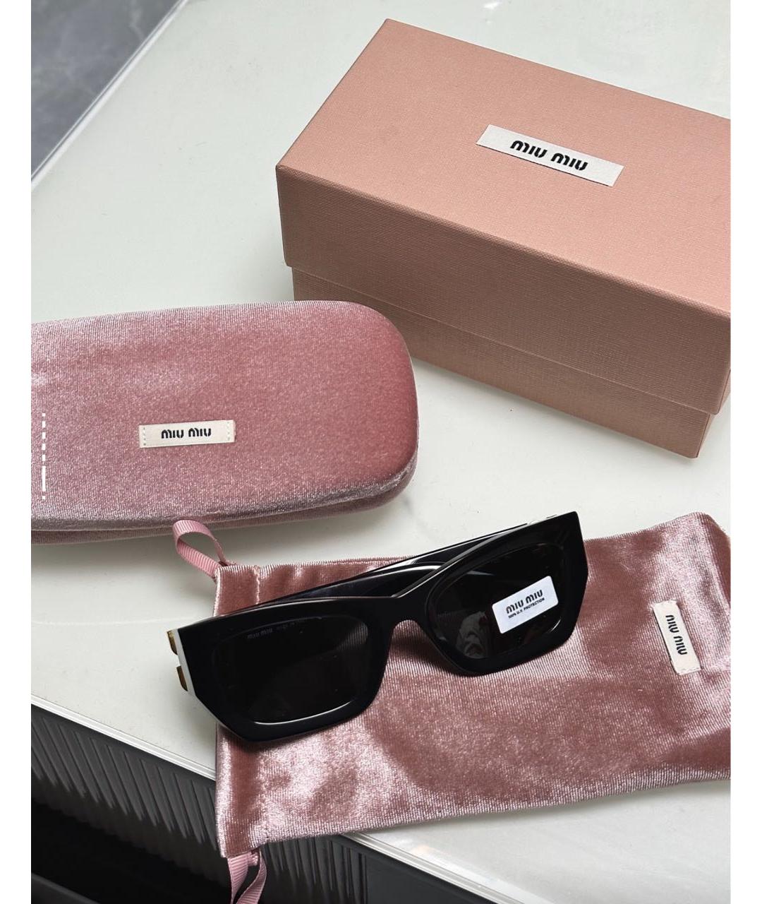MIU MIU Черные пластиковые солнцезащитные очки, фото 5