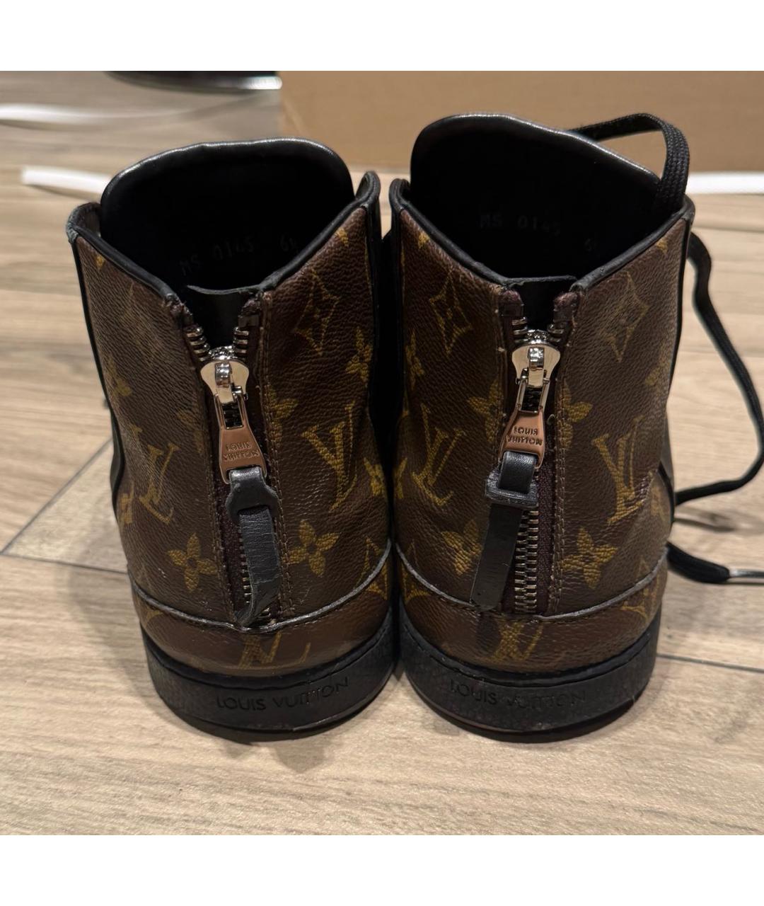 LOUIS VUITTON Черные кожаные высокие кроссовки / кеды, фото 3