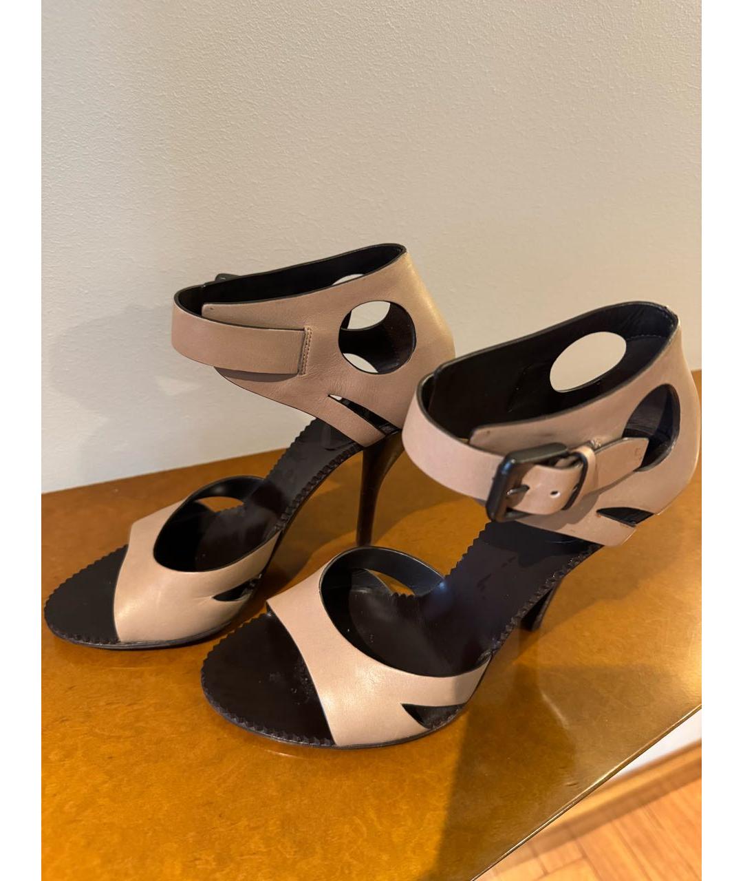 BOTTEGA VENETA Бежевые кожаные босоножки, фото 7