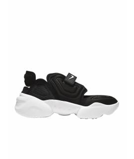 NIKE Кроссовки