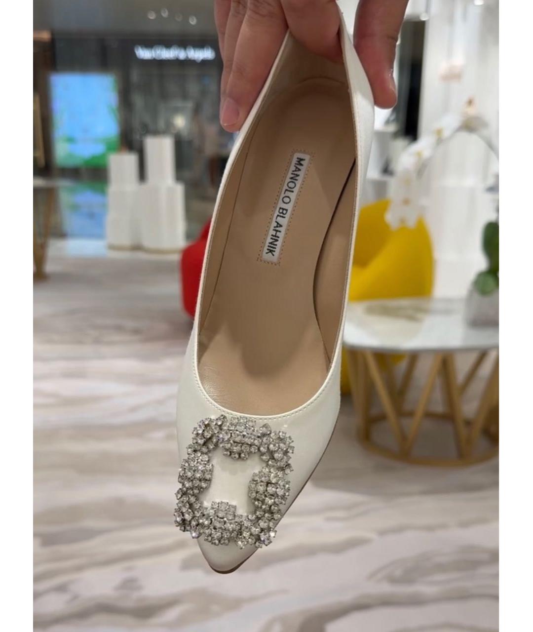 MANOLO BLAHNIK Белые текстильные туфли, фото 3