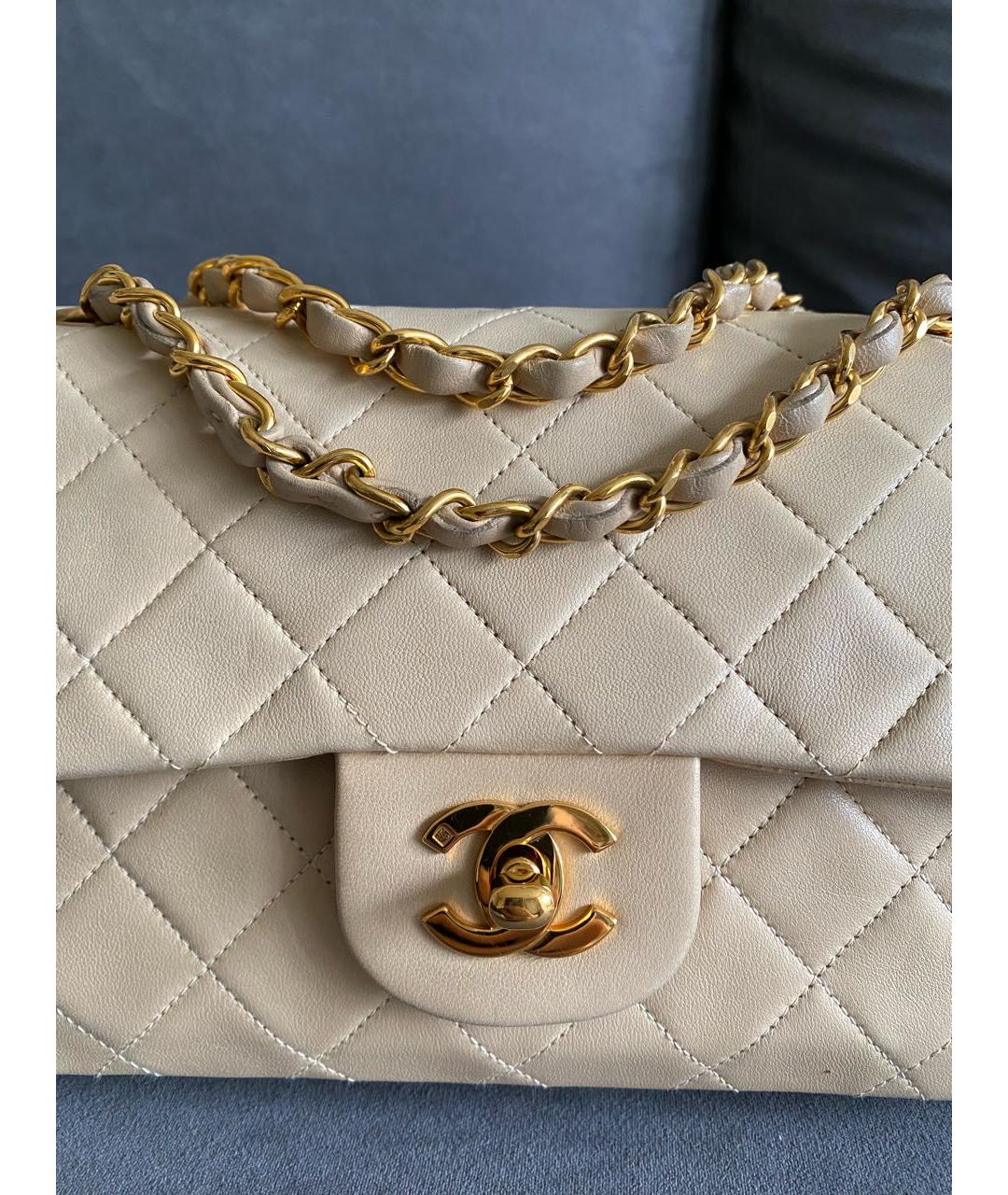 CHANEL Бежевая кожаная сумка на плечо, фото 5