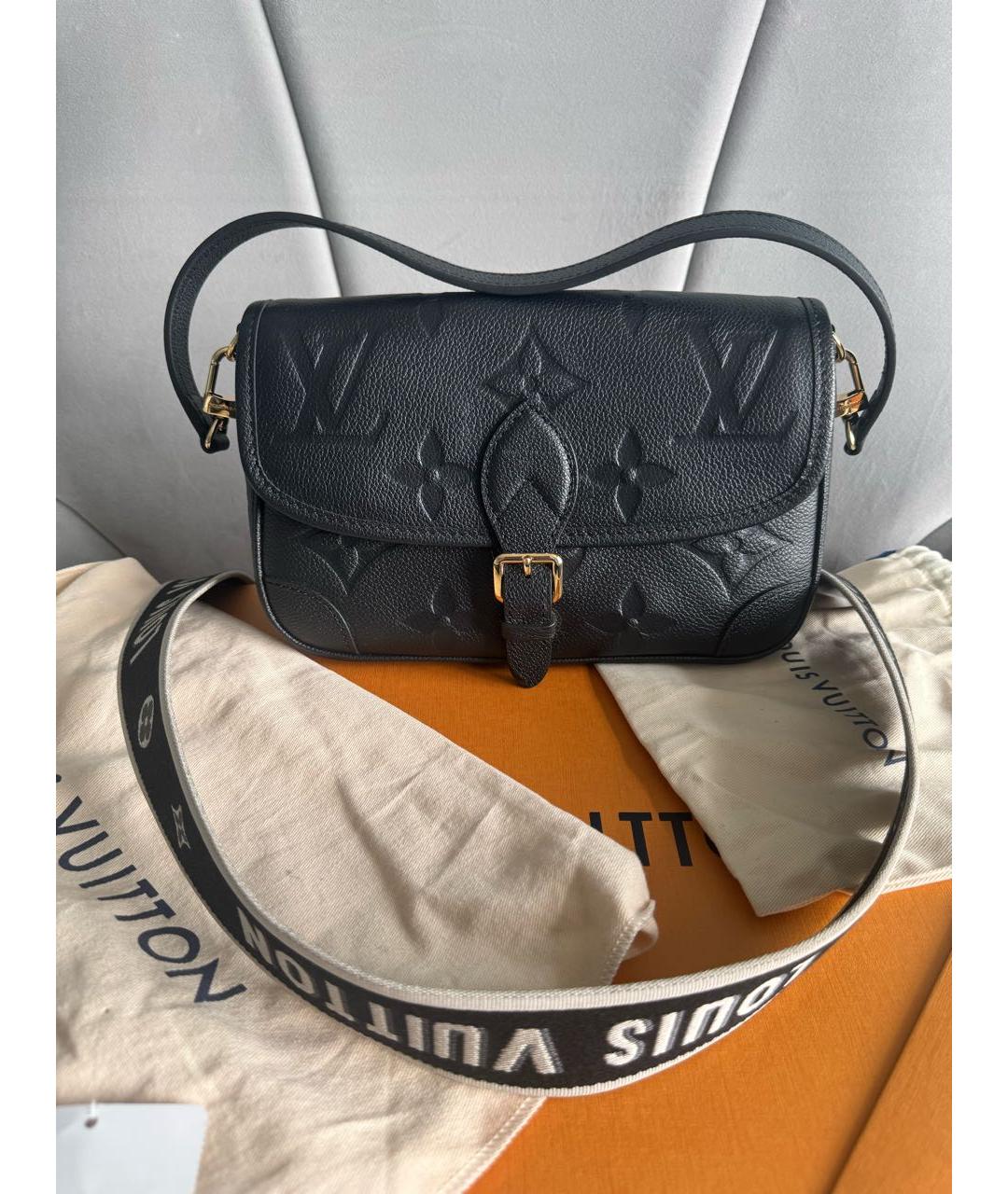 LOUIS VUITTON Черная кожаная сумка с короткими ручками, фото 9