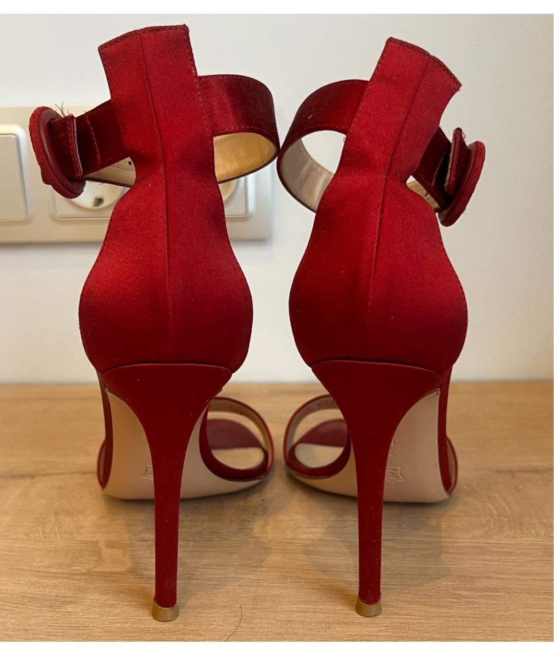 GIANVITO ROSSI Красные текстильные босоножки, фото 4