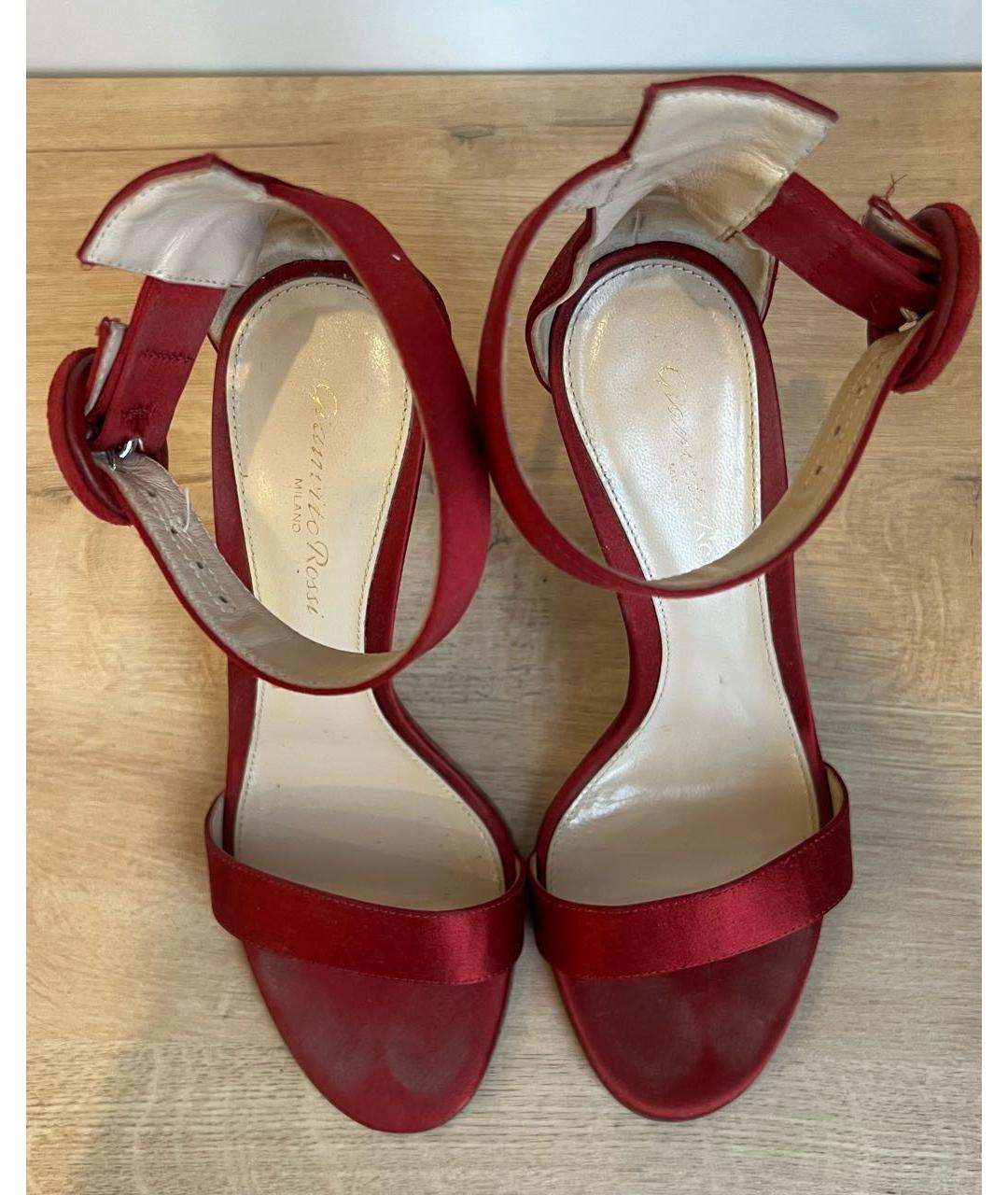 GIANVITO ROSSI Красные текстильные босоножки, фото 3