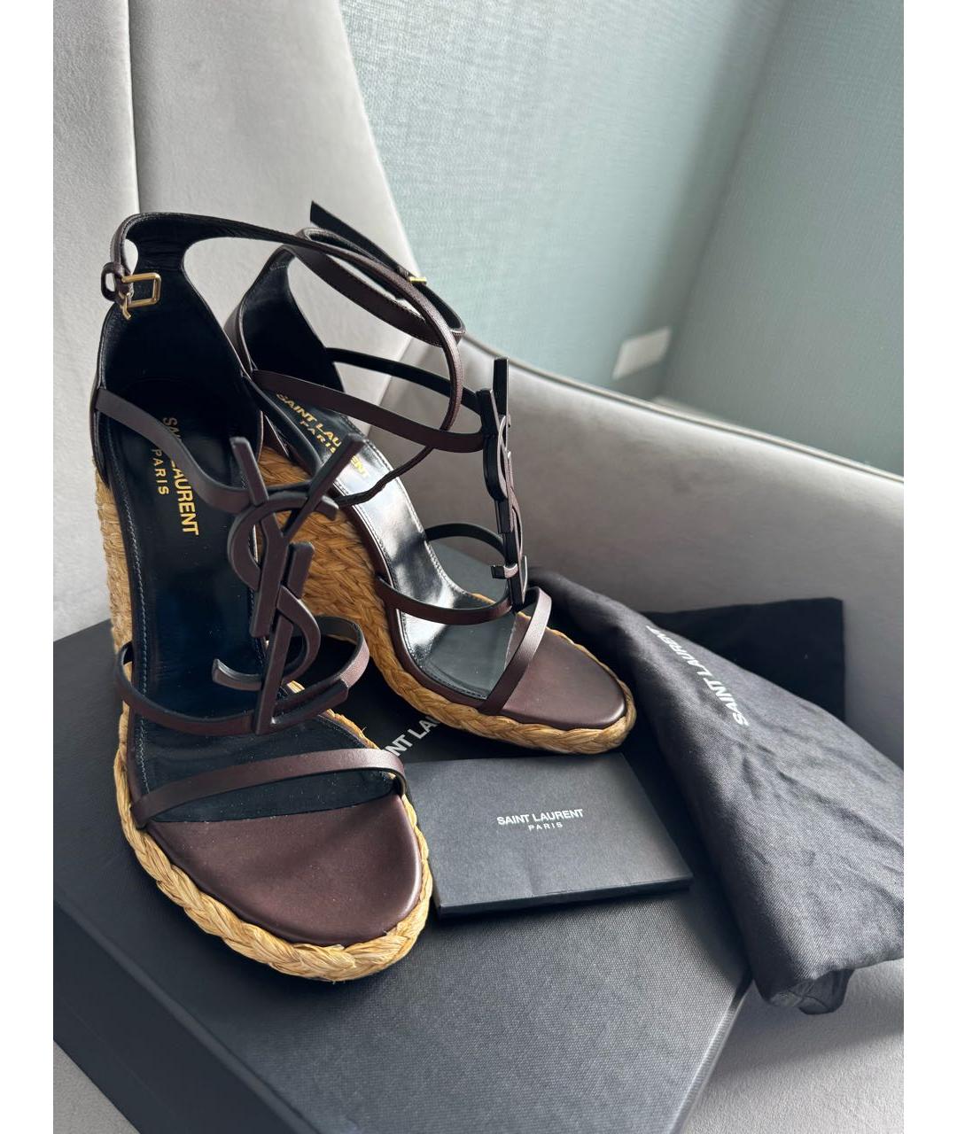 SAINT LAURENT Коричневые кожаные босоножки, фото 3