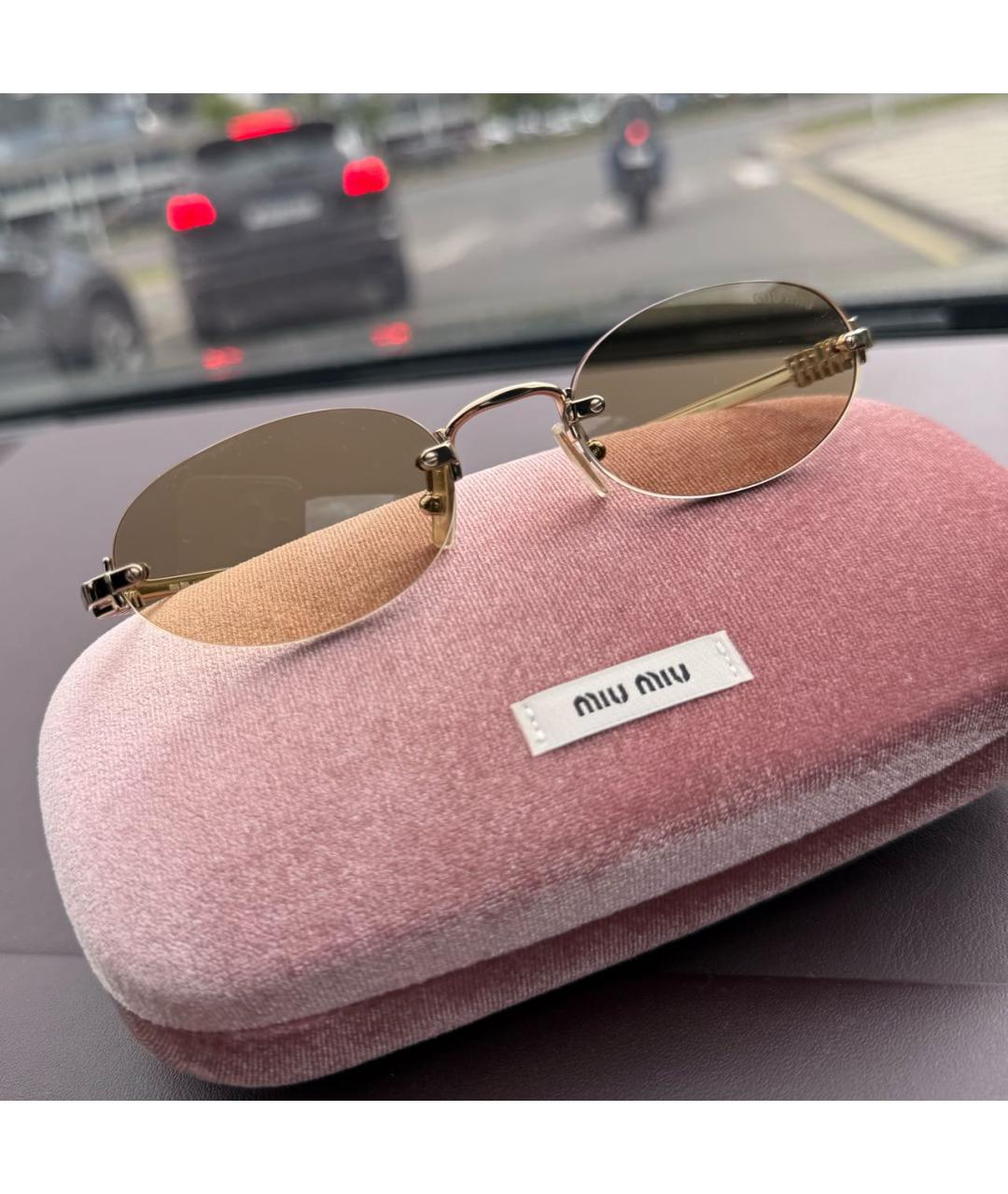 MIU MIU Золотые металлические солнцезащитные очки, фото 3