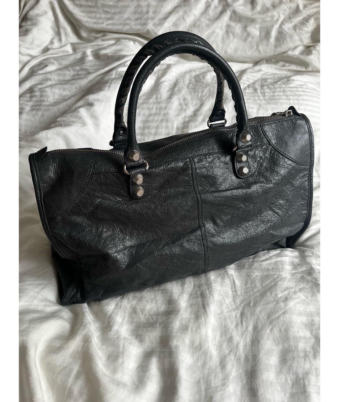 BALENCIAGA Серая кожаная сумка с короткими ручками, фото 2