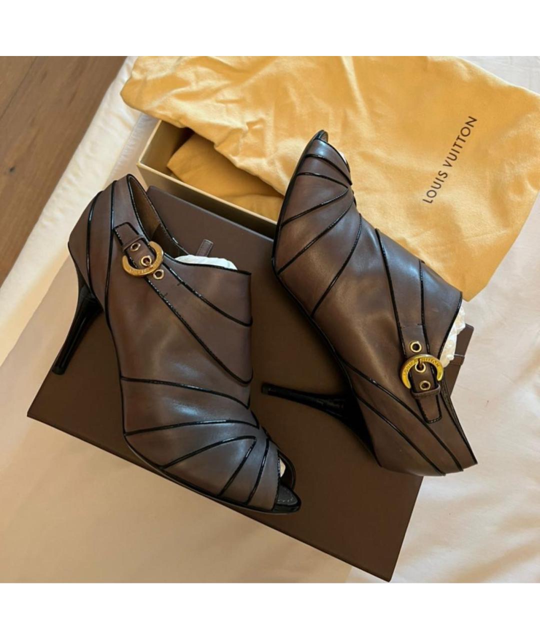 LOUIS VUITTON Коричневые кожаные ботильоны, фото 2
