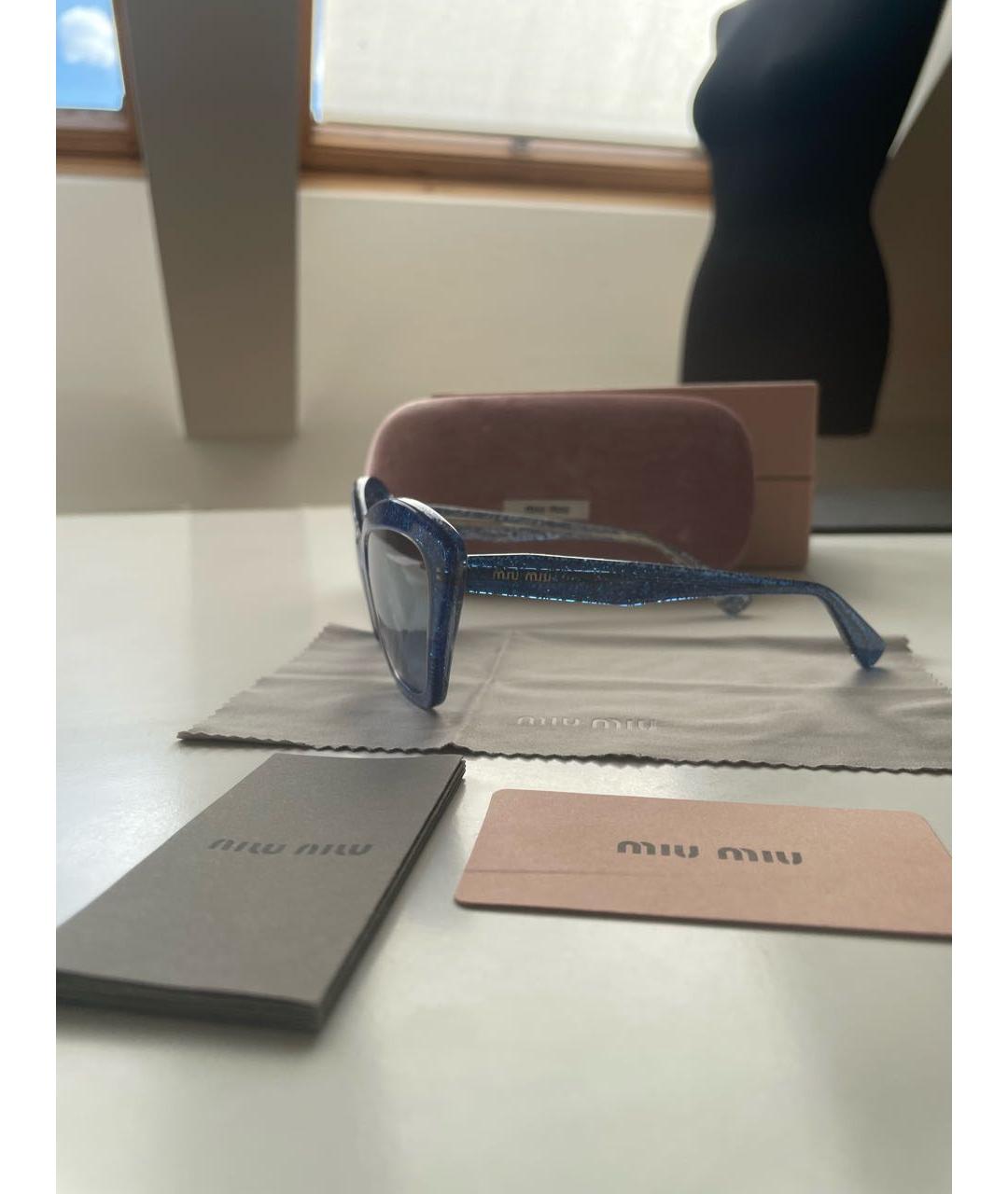 MIU MIU Синие пластиковые солнцезащитные очки, фото 3