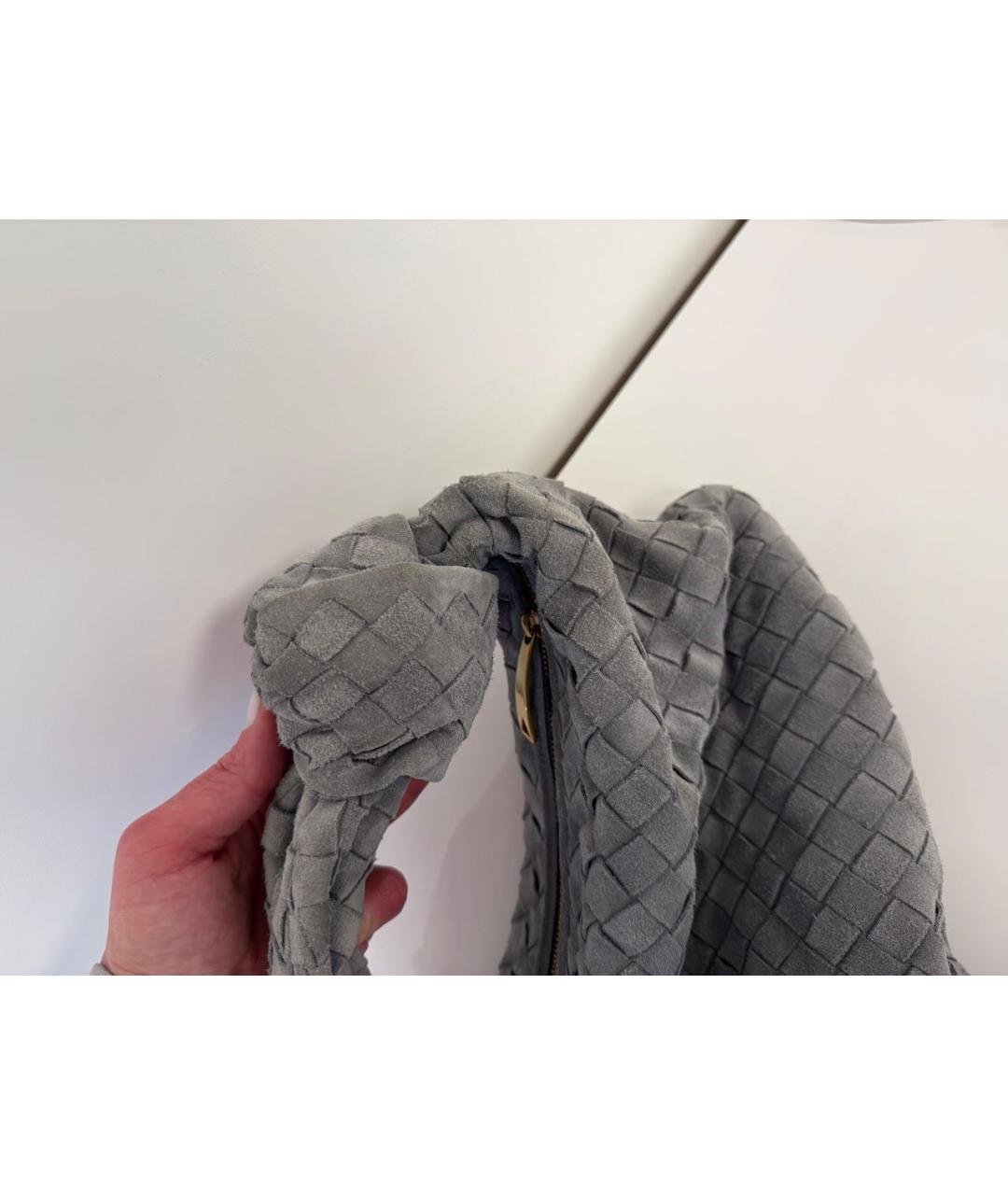 BOTTEGA VENETA Серая замшевая сумка с короткими ручками, фото 4