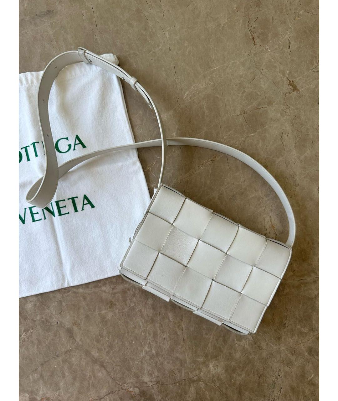 BOTTEGA VENETA Белая кожаная сумка через плечо, фото 5