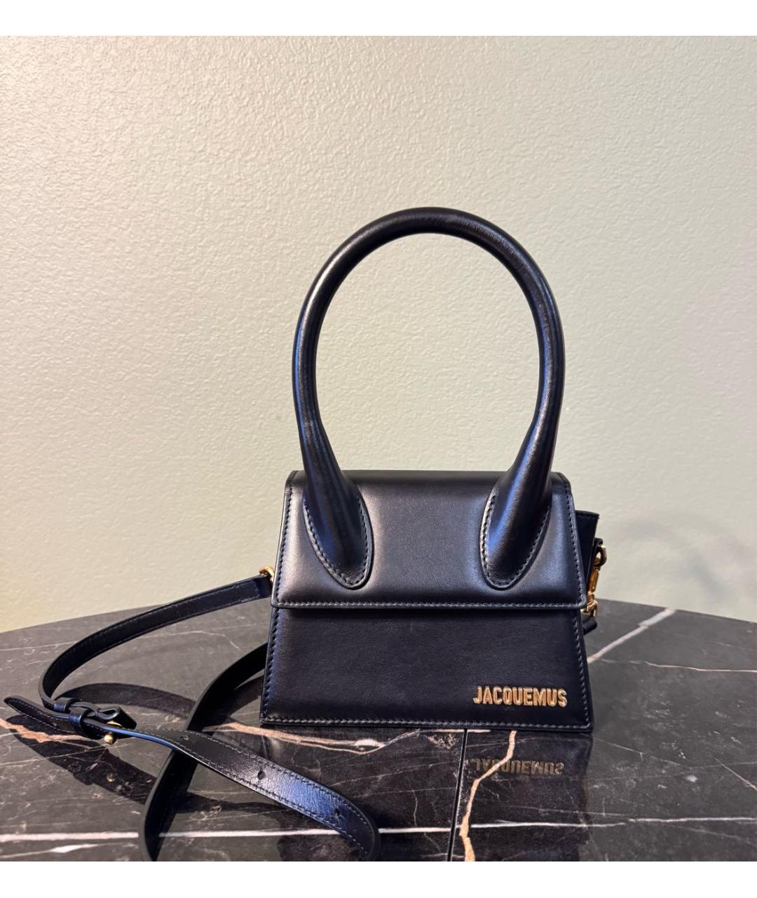 JACQUEMUS Черная кожаная сумка с короткими ручками, фото 8