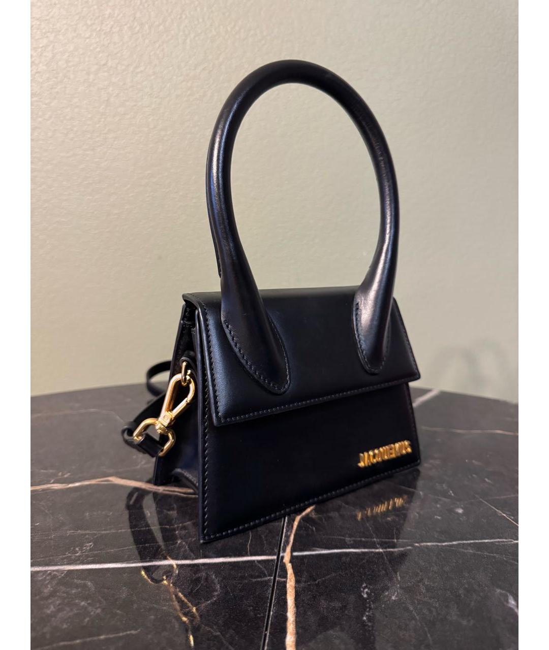 JACQUEMUS Черная кожаная сумка с короткими ручками, фото 2