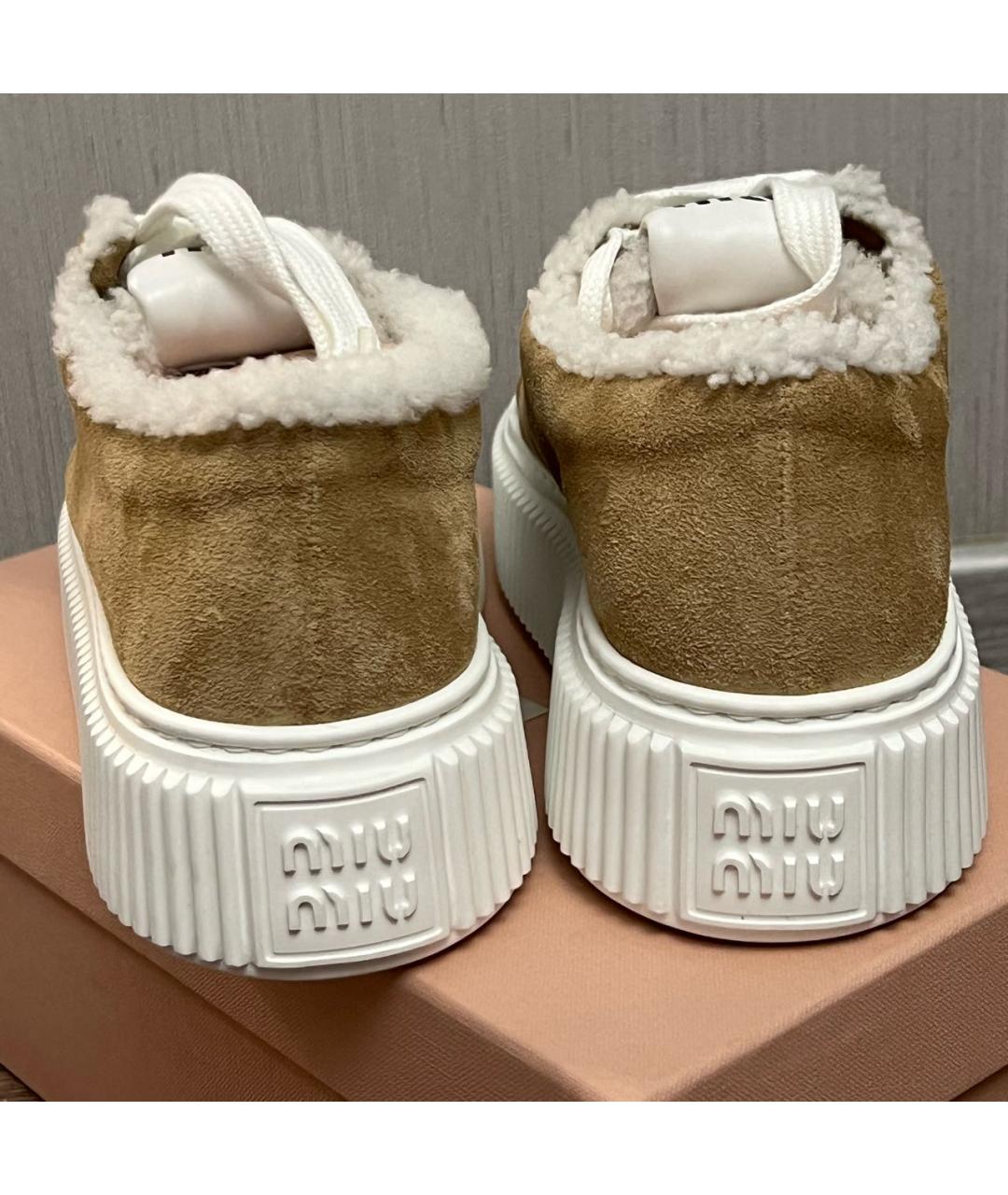 MIU MIU Бежевые замшевые кеды, фото 4