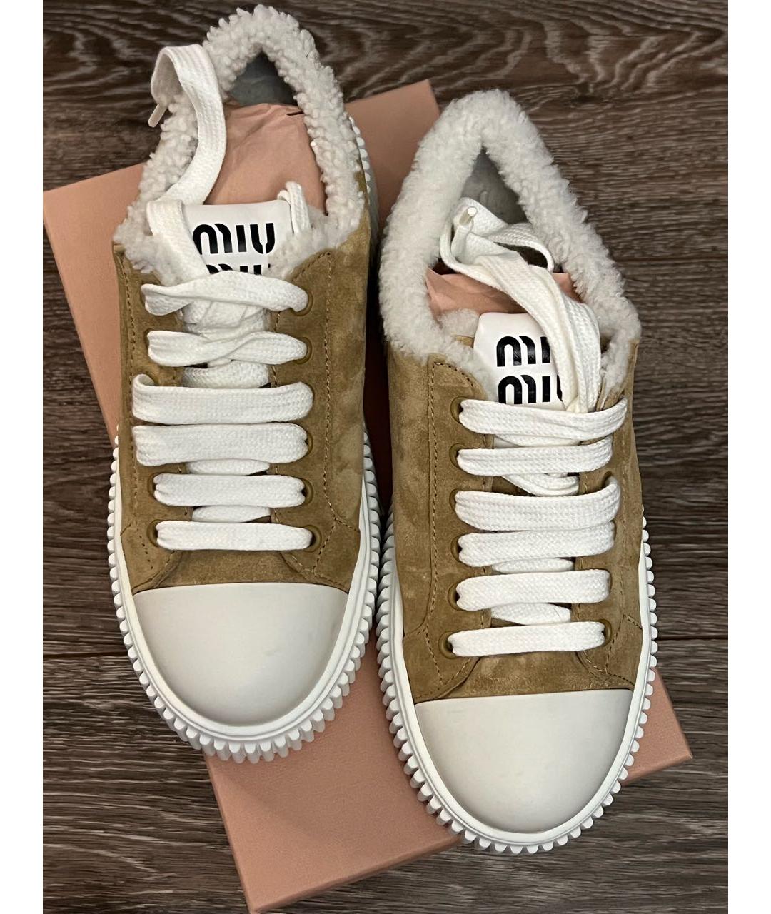 MIU MIU Бежевые замшевые кеды, фото 3