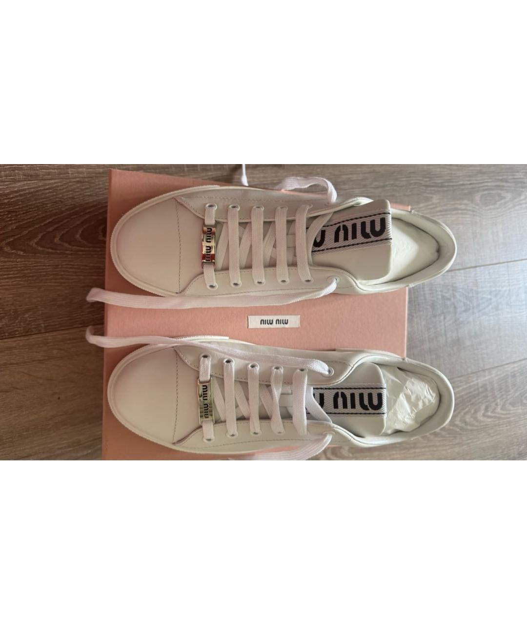 MIU MIU Белые кожаные кеды, фото 2