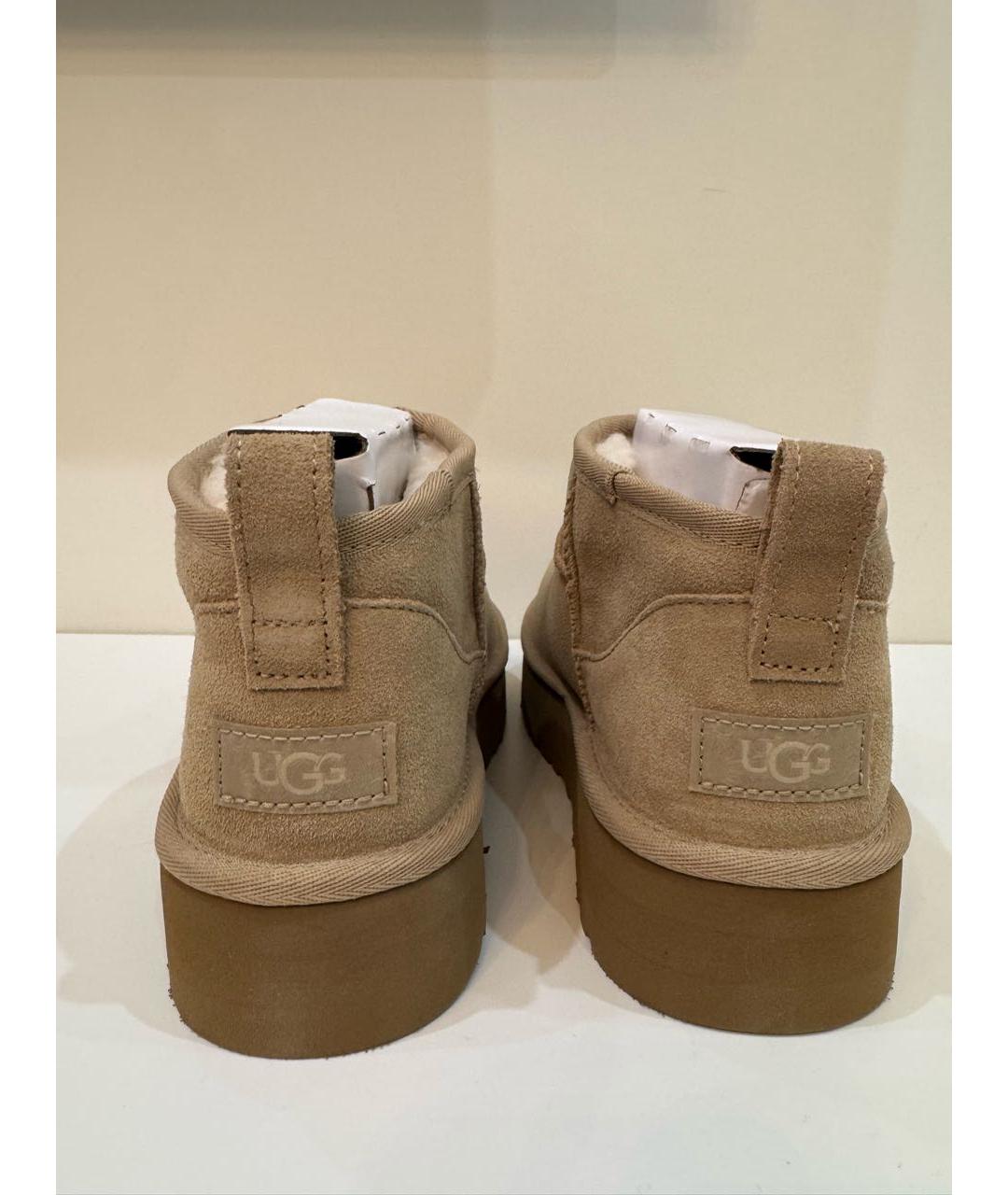 UGG AUSTRALIA Бежевые нубуковые ботинки, фото 4