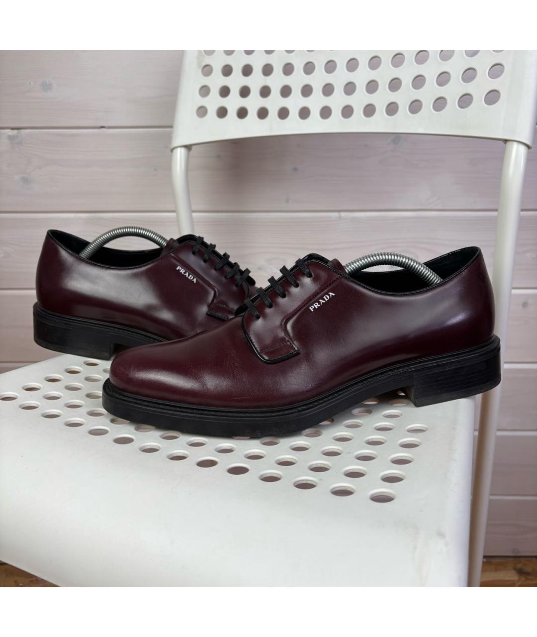 PRADA Бордовые низкие ботинки из лакированной кожи, фото 8