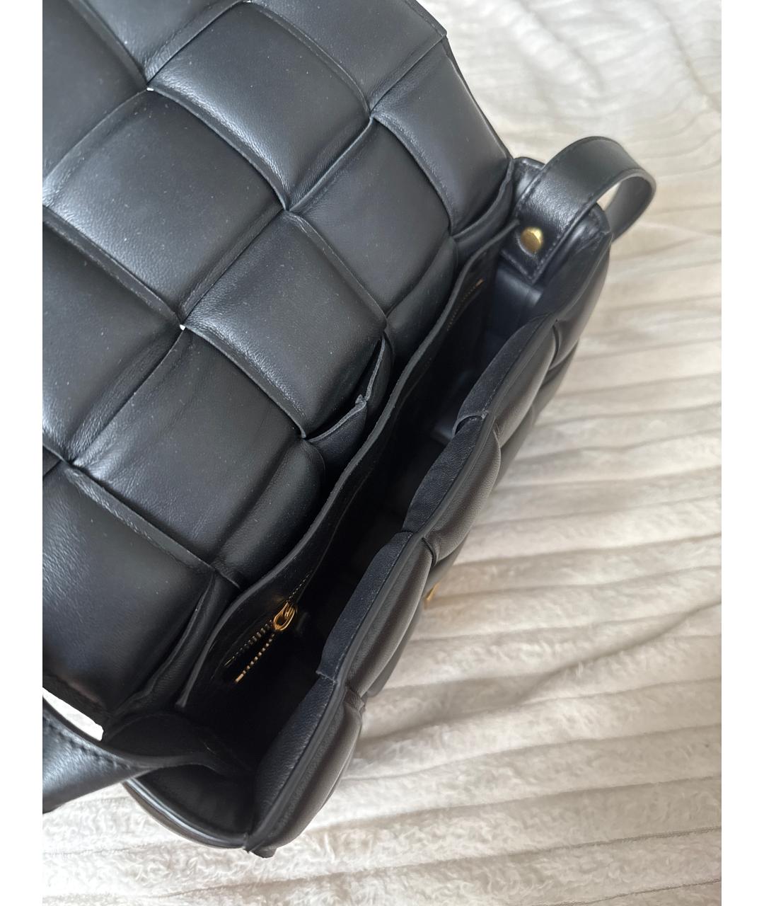 BOTTEGA VENETA Черная кожаная сумка через плечо, фото 5