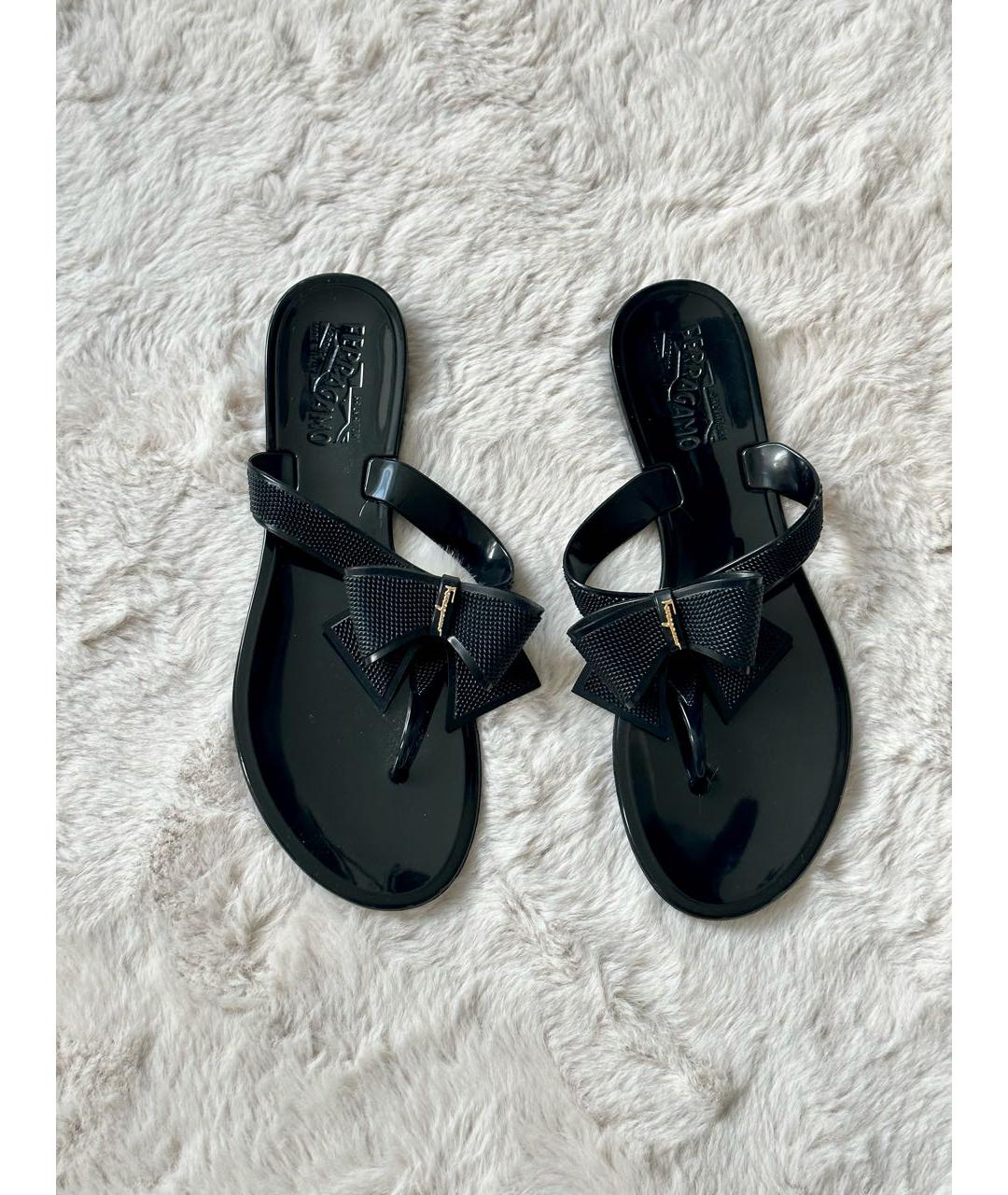 FERRAGAMO Черные резиновые шлепанцы, фото 6