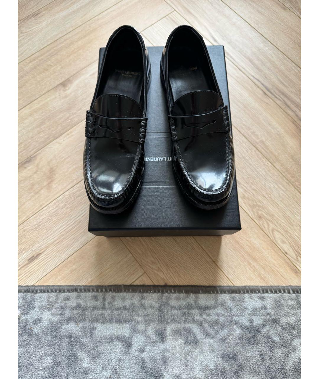 SAINT LAURENT Черные лоферы из лакированной кожи, фото 2