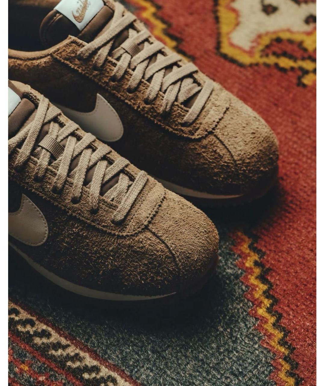 NIKE Коричневые замшевые кроссовки, фото 3