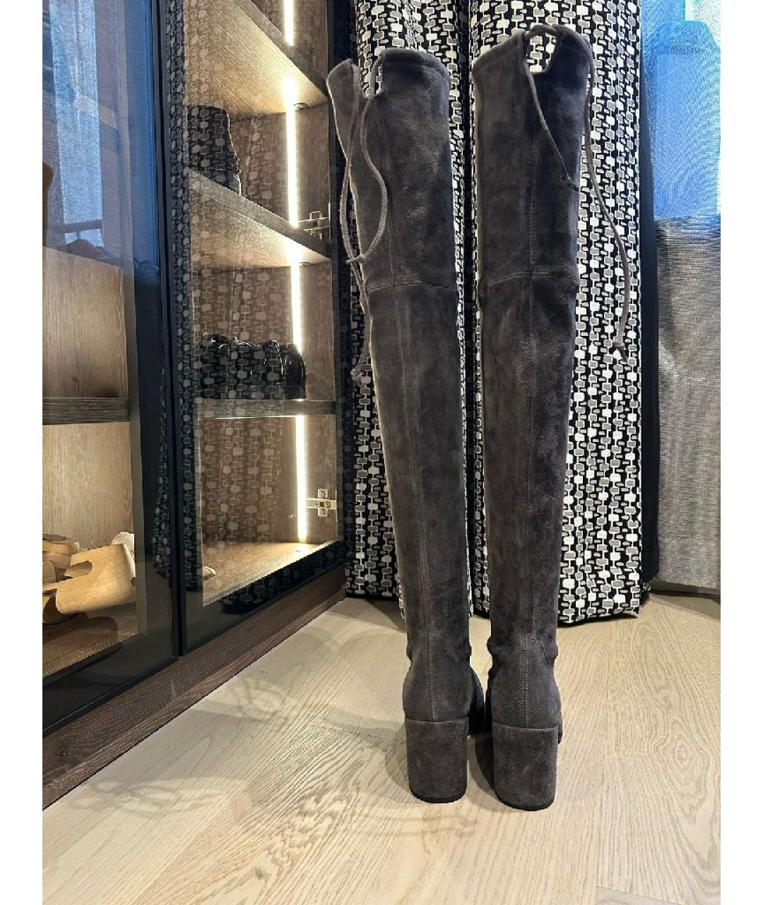 STUART WEITZMAN Антрацитовые замшевые ботфорты, фото 4