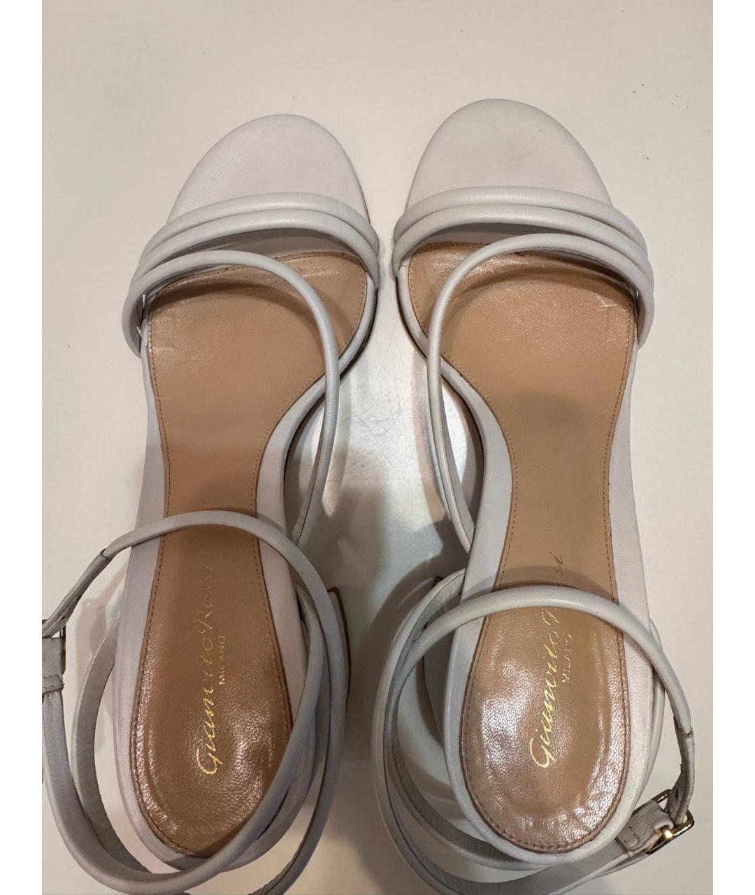 GIANVITO ROSSI Белые кожаные босоножки, фото 3