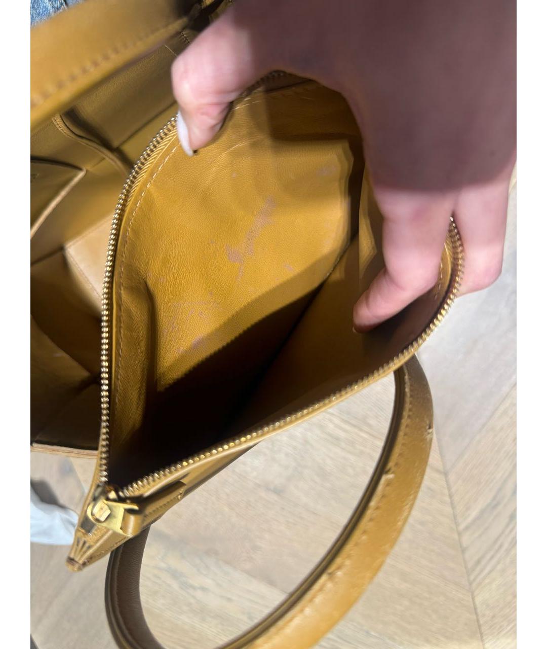 BOTTEGA VENETA Коричневая кожаная сумка тоут, фото 5