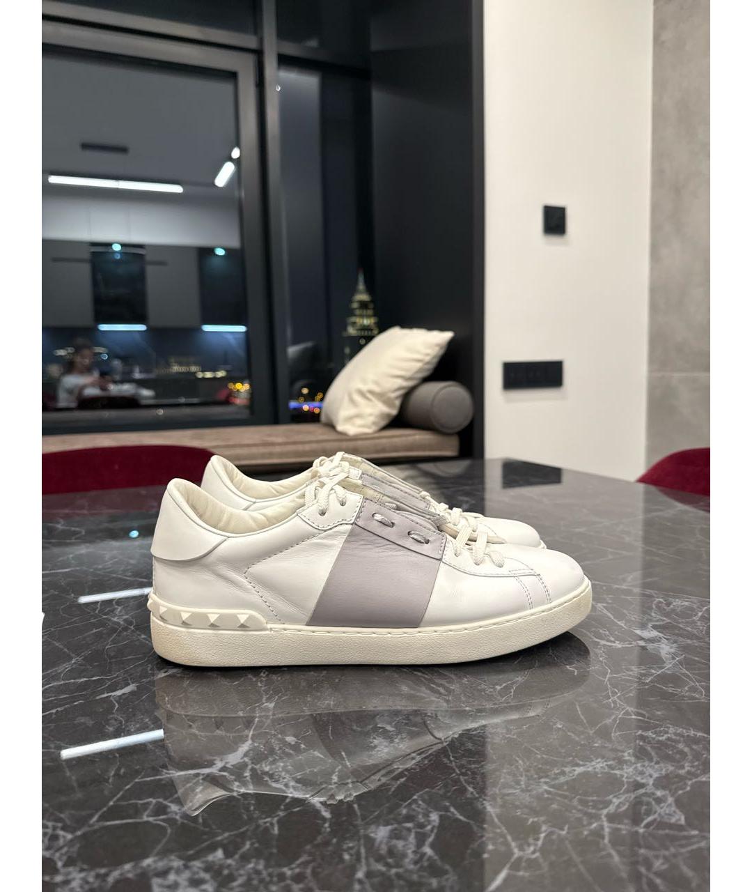 VALENTINO Белые кожаные низкие кроссовки / кеды, фото 5