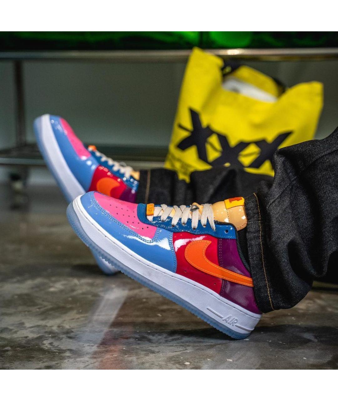 NIKE Мульти низкие кроссовки / кеды из лакированной кожи, фото 2