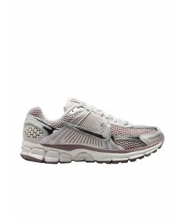 NIKE Кроссовки