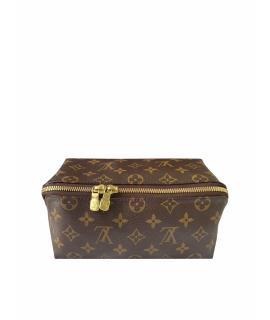 LOUIS VUITTON Косметичка