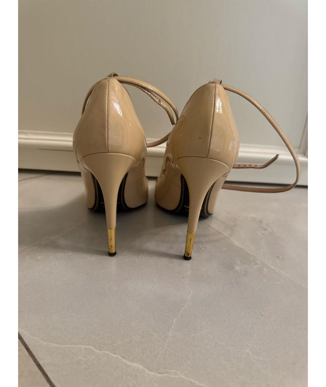TOM FORD Бежевые туфли из лакированной кожи, фото 4