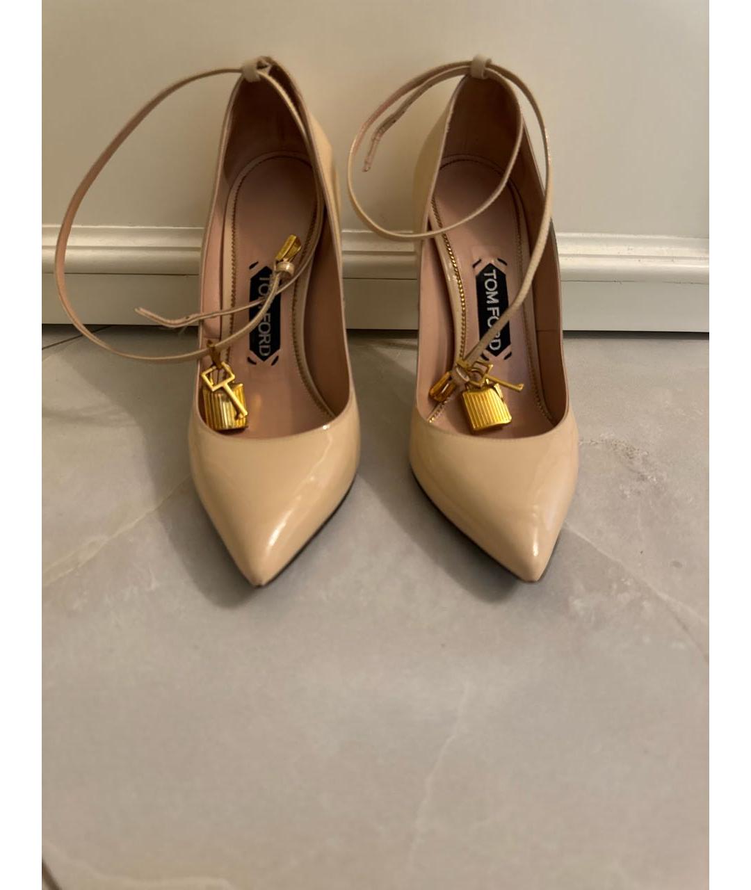 TOM FORD Бежевые туфли из лакированной кожи, фото 2