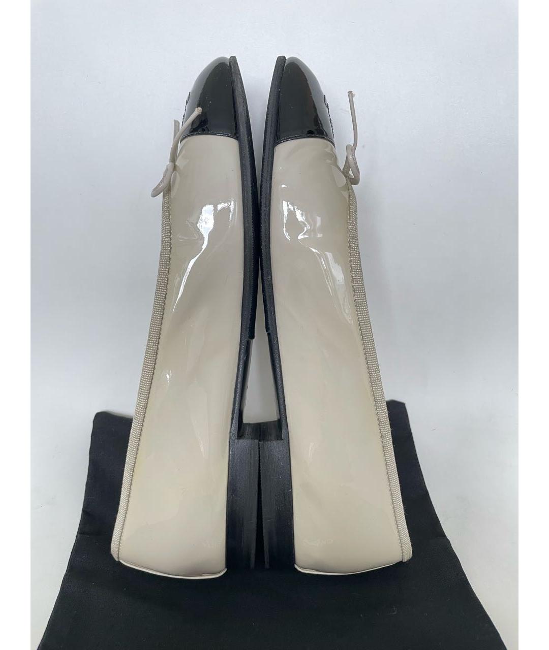 CHANEL Балетки из лакированной кожи, фото 4