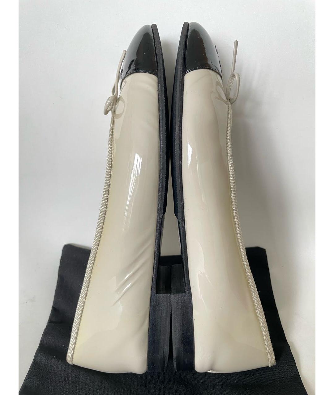 CHANEL Балетки из лакированной кожи, фото 5